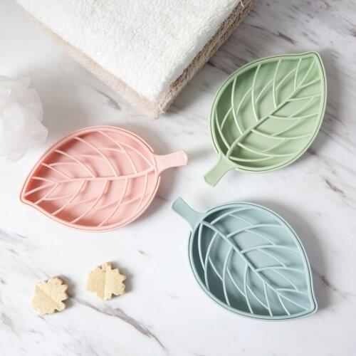 Leaf Shape Soap Holder Non Slip Soap Stand Case Box Toilet Shower Tray Draining Rack Bathroom Gadgets Soap Dish Soap Tray Holder