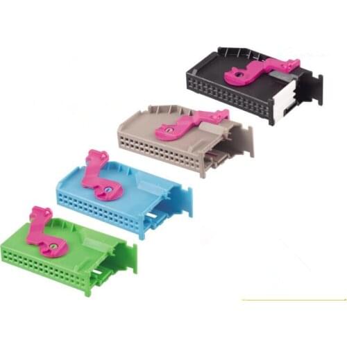 32 Pin Auto Instrument Dashboard Plug Instrument Cluster Connector With Terminal For VW Bora Jetta Passat 1J0 972 977