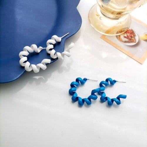 Trend Personality Phone Ring Stdus Earrings for Women Blue White Curly Fashion Girl Party Birthday Earrings Jewelry Gift
