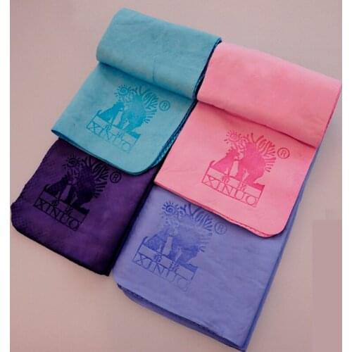 Ultra Absorbent Microfiber Pet Towel with Embroidered Paw print F1 nano-antibacterial
