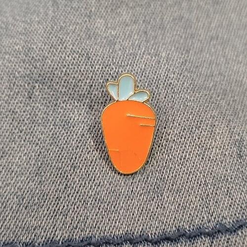 Unique Items Small Carrot Brooch Jewelry Decoration Accessories Manga Badge Backpack Lapel Pins Enamel Pin Gift For Friends/Kids