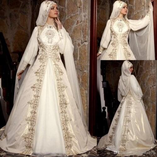 2020 Vintage Arabic Muslim Wedding Dresses With Long Sleeves High Neck Gold Embroidery Beads Luxury Bridal Ball Gown With Cloak