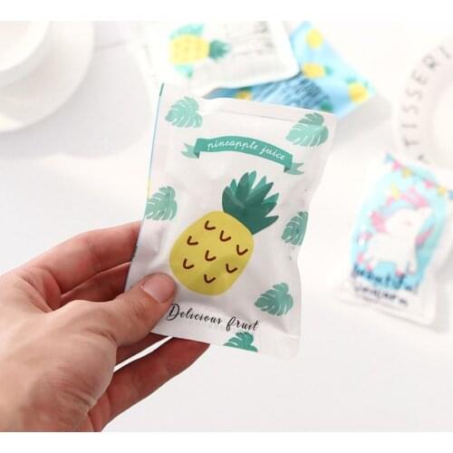 Creative Cartoon Portable Mini Reusable Ice Pack Cold Gel Insulated Cooler Bag