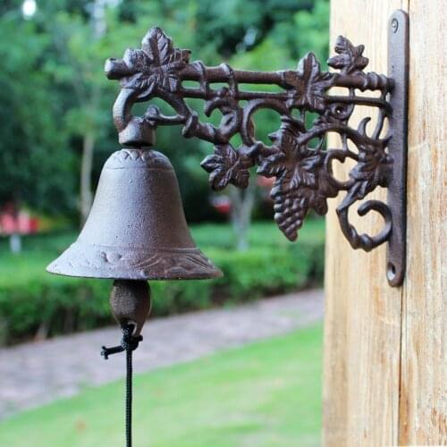 Grape Vine Cast Iron Wall Mounted Hand Cranking Bell Europeam Vintage Handmade Home Garden Decor Rustic Iron Welcome Door Bell