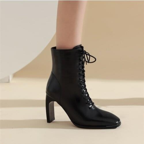 Martin boots womens British style autumn / winter 2020 new thick heel side zipper high-heeled boots childrens middle boots
