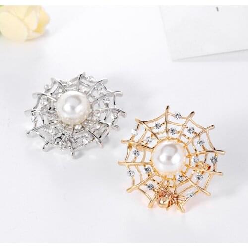 Cobweb Shape Badge Imitation Pearl Bead Spider Web Safety Pin Brooch Cardigan Sweater Deco Halloween Brooch Fashion Gift