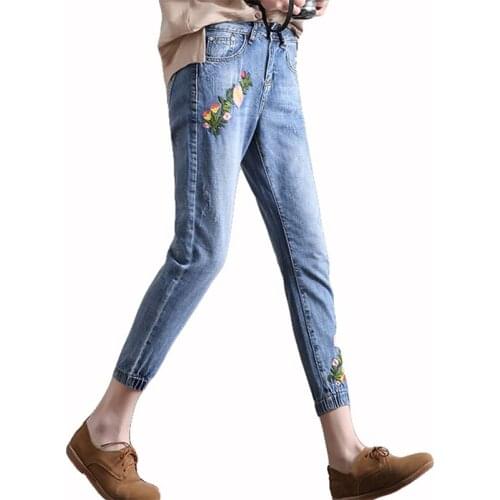 Women Embroidery Flower Jeans Denim 9/10 Ankle-length Pants Vintage Boyfriend Style For Woman Ladies Elastic Blue Jeans 2018 New