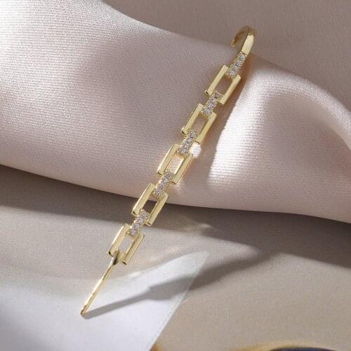 Emmaya Modern Style Stick Shape Earring For Female Fascinating Geomertry Jewelry Party Fashion Statement Exquisite Decoration