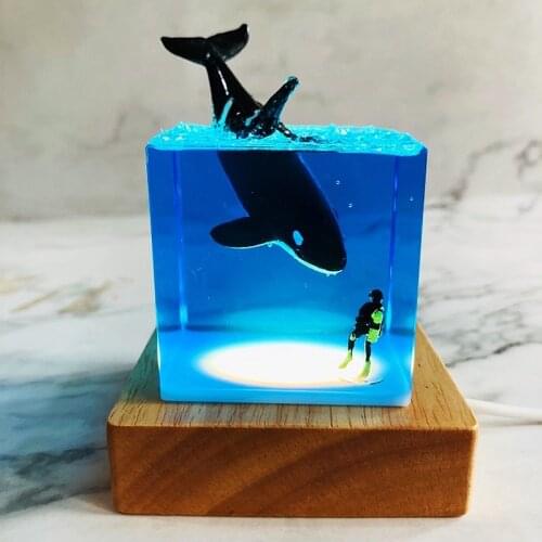 New transparent original resin marine life killer whale and diver creative gift decoration