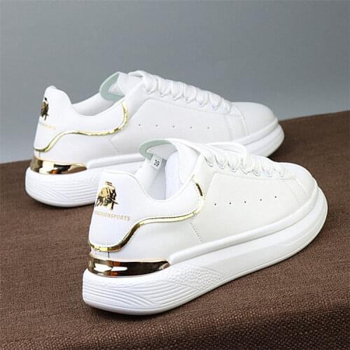 High-quality mens white shoes 2021 designer new thick-soled increased couple casual trendy sneakers