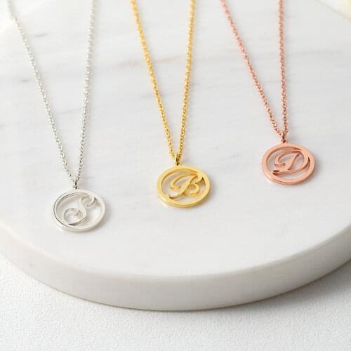 Minimalist Personality Necklace For Women Customized Round Pendant A-Z Initial Letter Necklace Stainless Steel Jewelry Gift