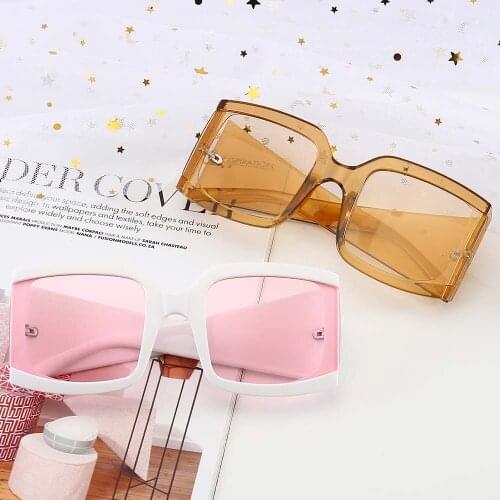PAMASEN Big Frame Web Celebrity Sunglasses Men Women Rivet Sun Glasses Female Eyewear Luxury Sunglasses For Women UV400