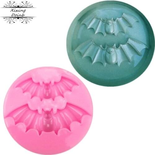 1Pcs Halloween Bat silicone soft candy mold cake decorating tool candy chocolate Soft Candy Mold