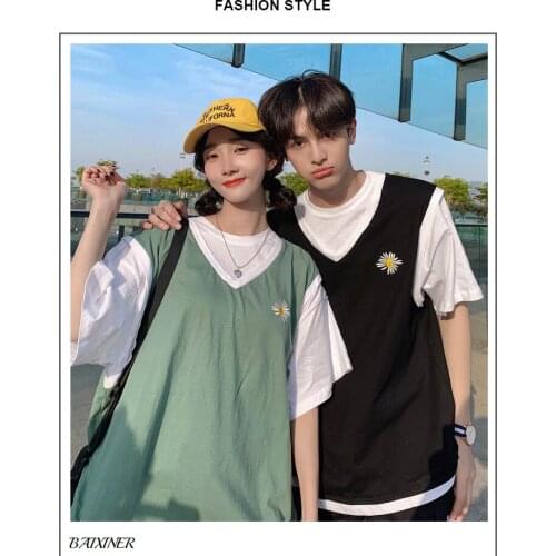 Small Daisy short sleeve T - shirt lovers wear fake two