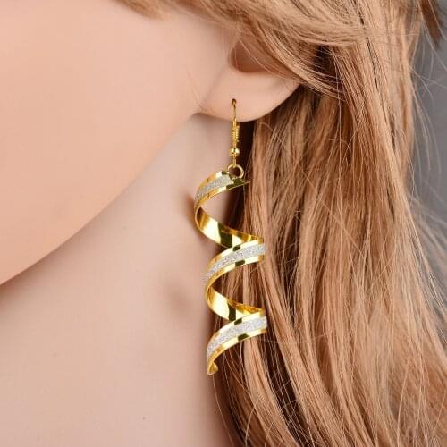 2020 Women Earrings Fashion Jewelry Frosted Party Wear Sexy Stud Earrings Long Dangling Hanging Spiral Earrings for Women