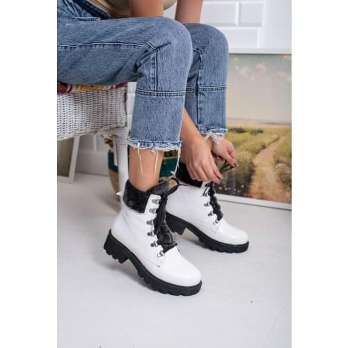 Women Winter boots Furry Inner Lining Boots Casual Women Mid Boots Short Boots Thermo Sole Heel Height 4,5 cm FLR3030