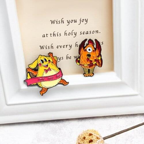 Happy every day Little yellow dog Enamel Brooch One eyed Bigfoot chicken hu la hoop Lapel Pin Lovely fun animals custom Badge