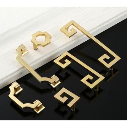 Top Kwaliteit Solid Zinklegering Chinese Stijl Geborsteld Goud Handvat Kast Lade Knop Deur Pull Chinese Stijl Half Moon