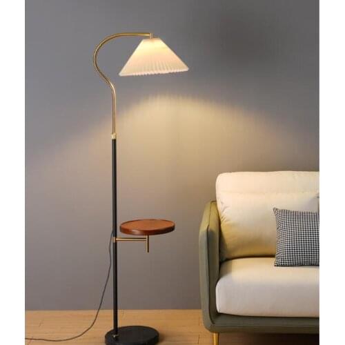 Light luxury feather floor lamp living room sofa creative Nordic ins net red bedroom coffee table fishing vertical table lamp