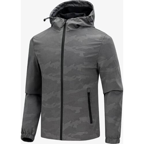 Men Outdoor Spring Autumn Camo Jackets Breathable Anti-Sweat Stretch Hooded Jacket Climbing Camping Riding Sports Clothing