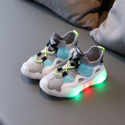 Childrens LED Sneakers Kids Casual Shoes For Boys Baby Toddler Glowing Sneakers With Light Girls Sports Shoes 1 2 3 4 5 6 Years