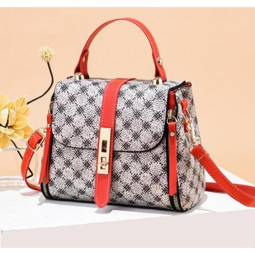 Hot Printed Female Shoulder Bag Classic Pattern Womens Bucket Bag Versatile Female Handbag High Quality PU Leather Messenger Bag