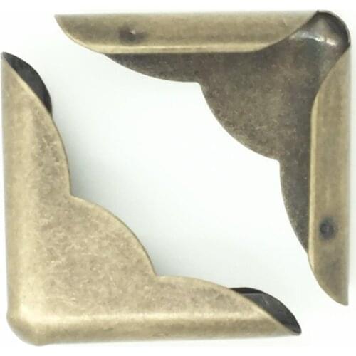 300Pcs Crafts Scrapbook Hardware DIY Retro Bronze Tone Angle Book Menus Albums Folders Corners Protectors 30x22mm