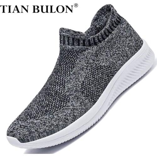 Summer Mens Casual Shoes Designer Sneakers Men Lightweight Mens Loafers Slip-on Sock Shoes Breathable Driving Shoes Size 38-46