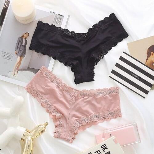 European Fashion Lace Sexy Underwear Women Hollow Out Ruffle Low Waist Panties Sex Crotch Cotton Briefs Lingerie