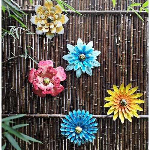 Outdoor Wrought Iron Wall Hanging Sunflower Flower Adornments Garden Accessories Crafts Courtyard Metal Ornaments Decoration Art