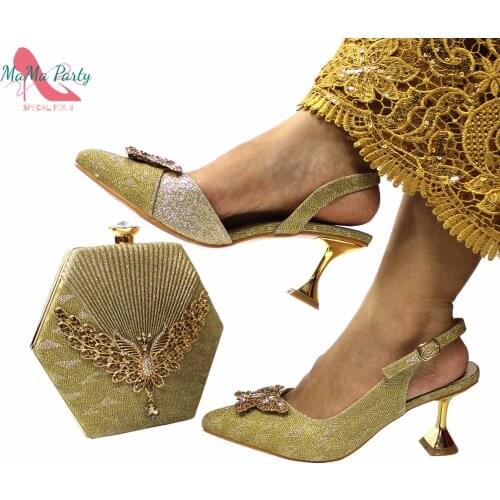 2021 Nigerian Mature Style Women Shoes Matching Bag in Golden Color Fashion New Design Classics Ladies Pumps