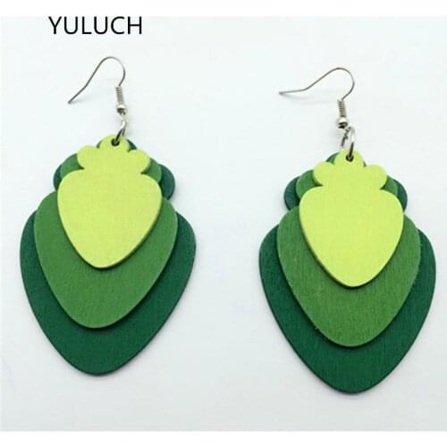 Hot Latest charm Leaf wood earrings accessories three color long carton statement jewelry for woman 2016 design new