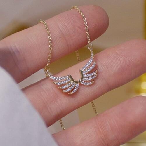 Fine Jewelry Exquisite Micro-inlaid Diamond Wings Shape Clavicle Chain Short Necklaces for Woman Simple Luxury Necklace