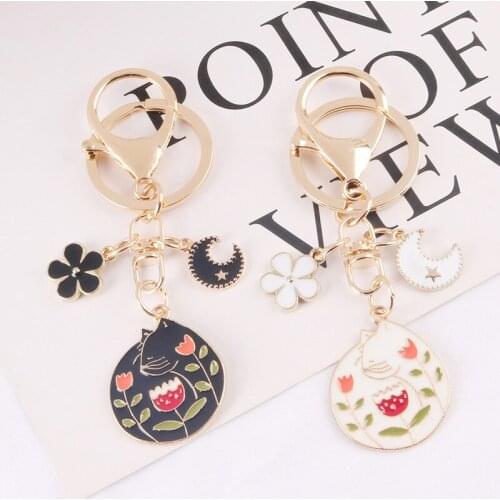 Creative Cute Cat Alloy Keyring Bag Pendant Moon Flower Metal Car Keyring Wallet Decoration Small Trinkets Accessories Gifts