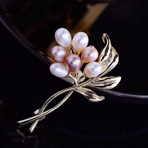Wuli&baby Natural Pearl Flower Brooches Women Unisex Top Quality Bouquet Flower Wedding Office Brooch Pins Gifts