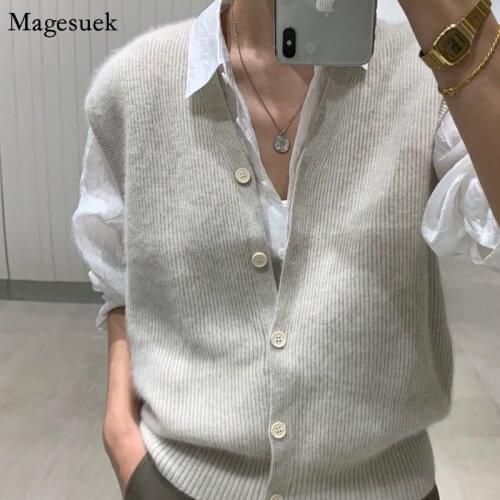Women Cardigan Sweater Vest Loose Autumn And Winter Wool Knitted Vest Sweater For Women Loose Solid Sleeveless Sweaters 16348