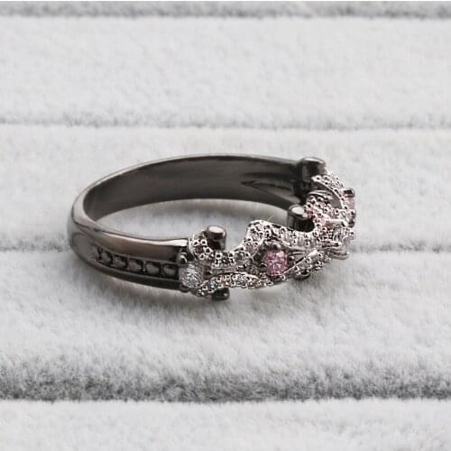 WYJZY Alternative gothic style ring for women black surface inlaid zircon pattern personality ring