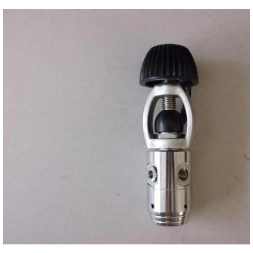 First level submersible pressure reducing valve for diving cylinder