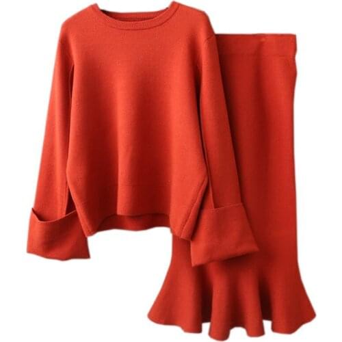 Set sweater two-piece suit womens autumn clothes new fashion wild solid color was thin lotus leaf fishtail skirt knitted suit