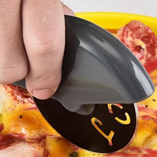 Stainless Steel Round Wheel Cutting Knife For Pizza With Lid Roulette Roller Dough Pizza Slicer Cutter Baking Accessories Tools