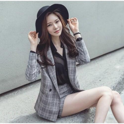 Set female 2019 summer new Korean fashion temperament wild plaid small suit jacket loose shorts womens two-piece suit