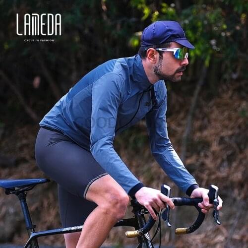 LAMEDA New Arrival! Windproof Cycling Jacket Men Riding Cycle Clothing Bike Long Sleeve Jersey Reflective Wind Coat With Pockets