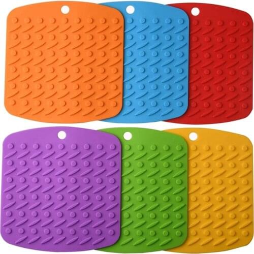 Silicone Pot Holder,Trivets,Mitts,Spoon Rest and Garlic Peeler,Heat Resistant Pot Pads,Multipurpose Kitchen Tool,6 Pack