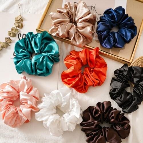 Wholesale Solid Color Oversized Scrunchies Women Hair Accessories Fabric Elastic Hair Band Hair Tie Satin Silk Scrunchies