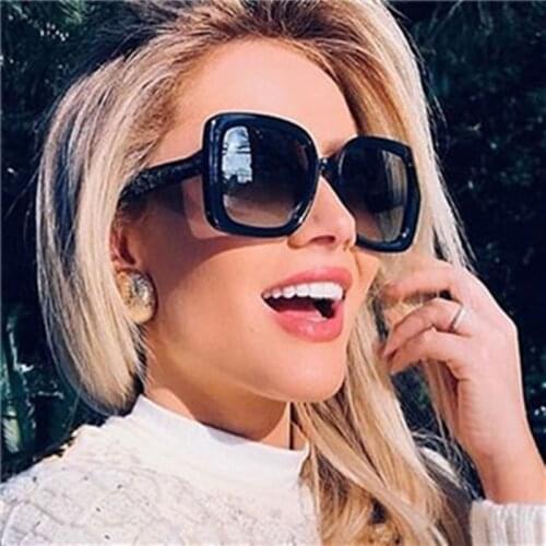 New Fashion Lady Oversized Square Sunglasses Large Frame UV400 Gradient Black Luxury Brand Retro Vintage Women Sun Glasses Men