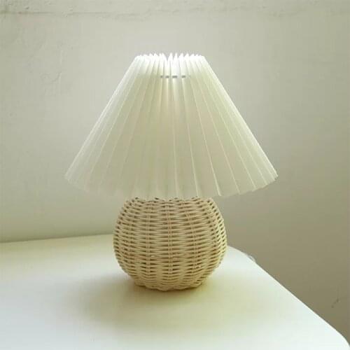 Retro Rattan Lamp Table Desk Lamps Bedroom Study Living Room Light Creative Pleats Lamp Led E27 Room Decoration