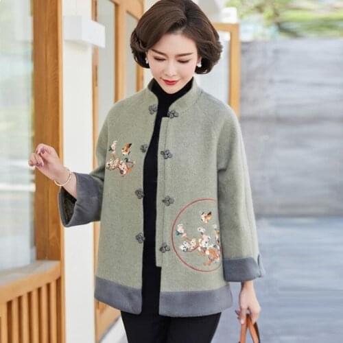 Traditional Chinese Blouse Middle-Age Chinese Cheongsam Tops For Women 2019 New Autumn Winter Tang Suit Chinese Fashion Clothes