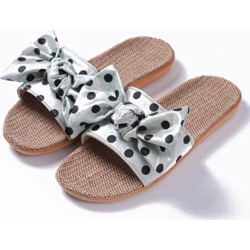 STONE VILLAGE Women's Flip Flops