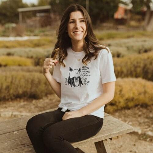 TRICK OR TREAT ANIMALS WITH KINDNESS T-Shirt Casual Hipster Tee Cute Bat Eco Graphic Tops 100% Cotton Tumblr Funny shirt Outfits