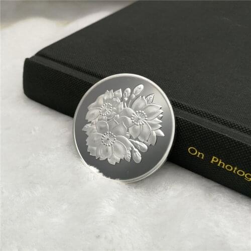 Japan Silver Plated Commemorative Coin Cherry blossoms Souvenir Challenge Coins
